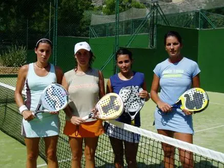 Altea Hills Club de Padel - Pierre & Vacances — instalación deportiva