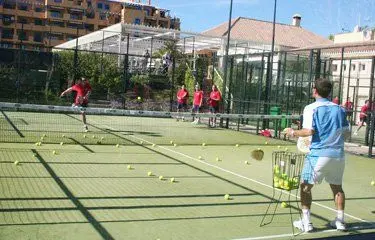 Club de Padel y Tenis de Nueva Alcántara — instalación deportiva