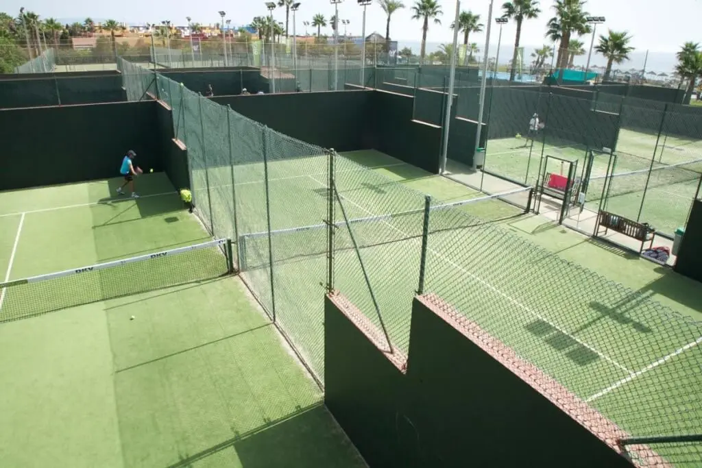 Sotogrande Racquet Centre - El Octógono — instalación deportiva