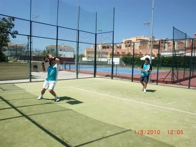 Racket Club Fuengirola — instalación deportiva