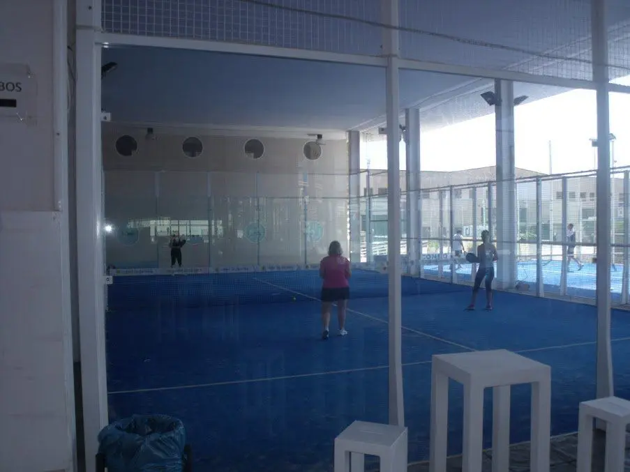 Padel La Dársena — instalación deportiva