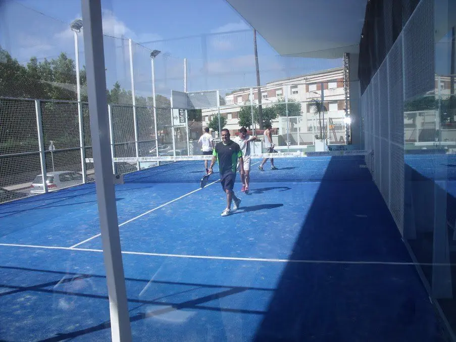 Padel La Dársena — instalación deportiva