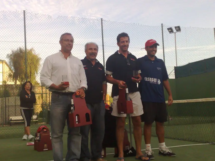 Club Metropolitan La Solana - Hotel Finisterre — instalación deportiva
