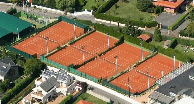Club de Tenis Gijón — instalación deportiva