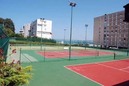 Centro Deportivo HDH Feygon — instalación deportiva