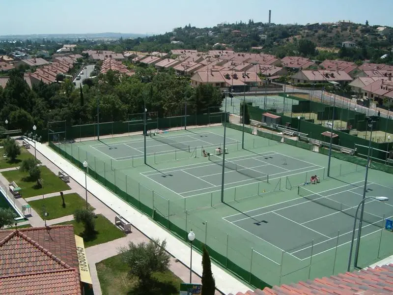 Club de Tenis y Pádel Guadarrama — instalación deportiva