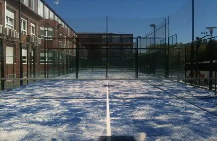 Padel Brains — instalación deportiva