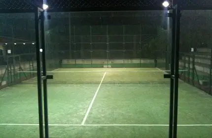 Padel Brains — instalación deportiva