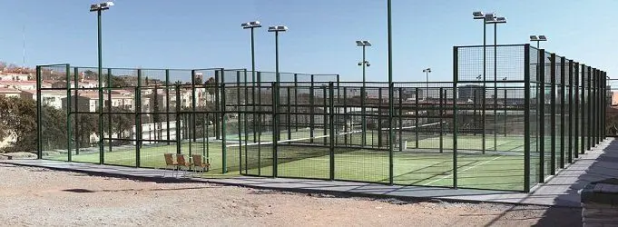 Tennis Club Badalona — instalación deportiva
