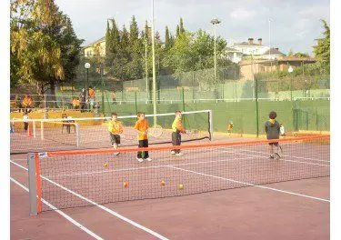 Nou Club Tennis Belulla — instalación deportiva