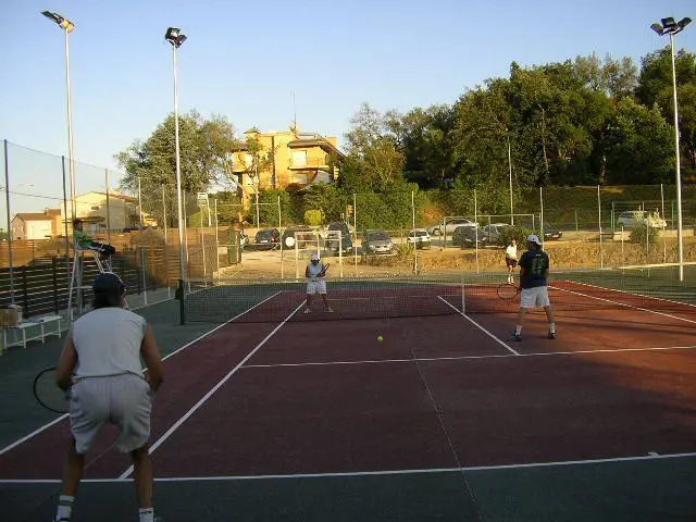 Club de Tennis Caldes — instalación deportiva