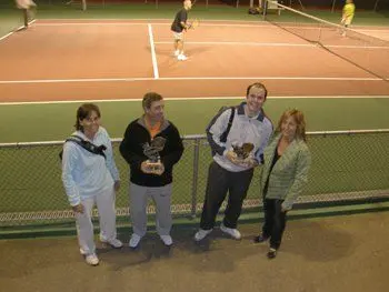 Club Tennis Manlleu — instalación deportiva