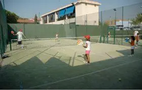 Complejo Deportivo Aire - Club Tenis Genera — instalación deportiva
