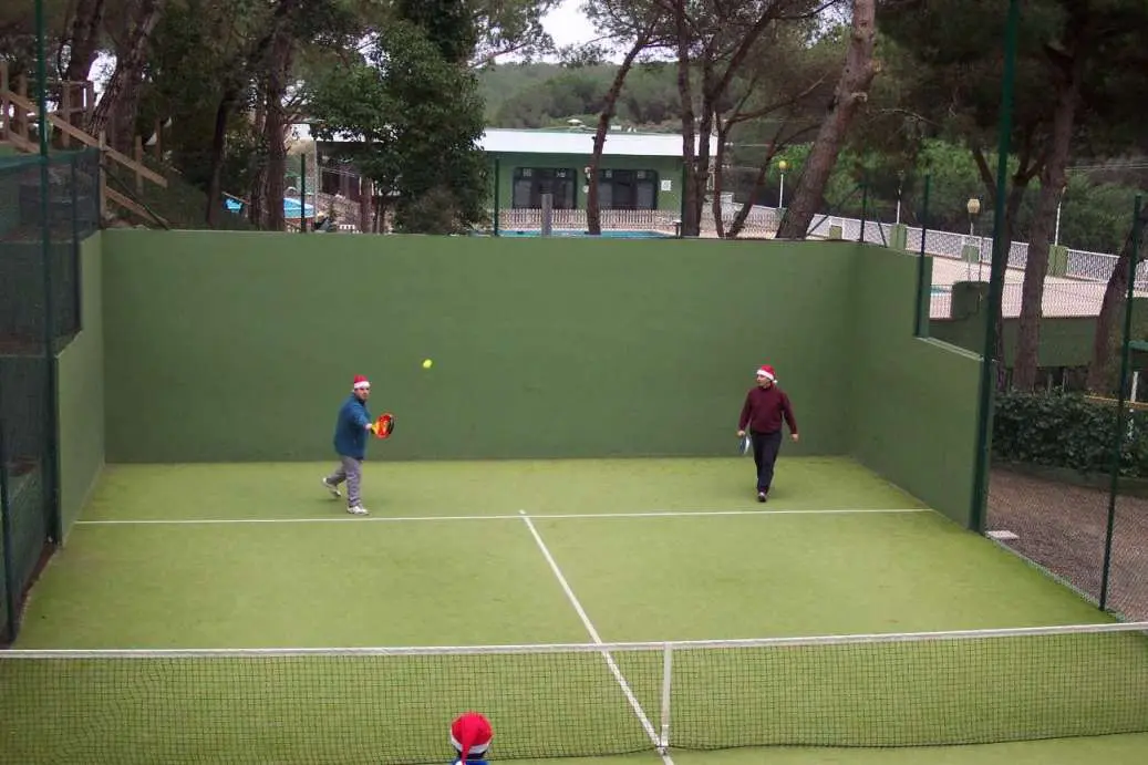Fundació Esportiva Privada U.R. Laru — instalación deportiva
