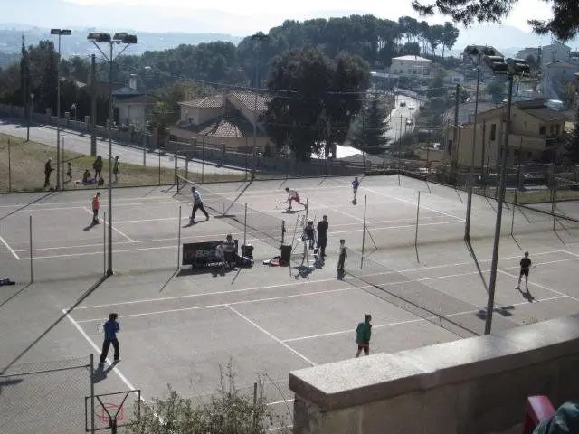 Club de Tennis Les Argelagues — instalación deportiva