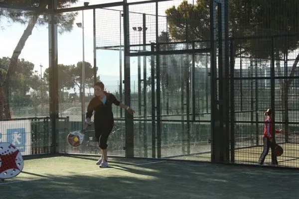 Club Tennis Manresa — instalación deportiva