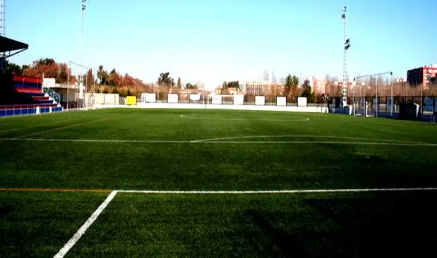 Camp de fútbol San Marcelino — instalación deportiva