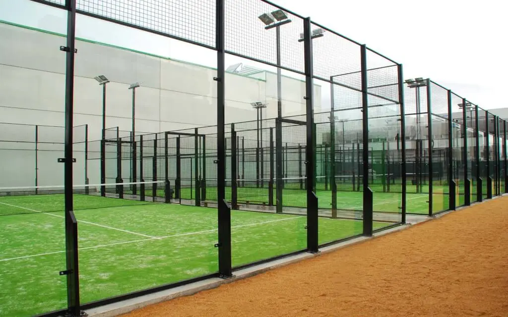 MB Padel Outdoor Barcelona Mercabarna — instalación deportiva