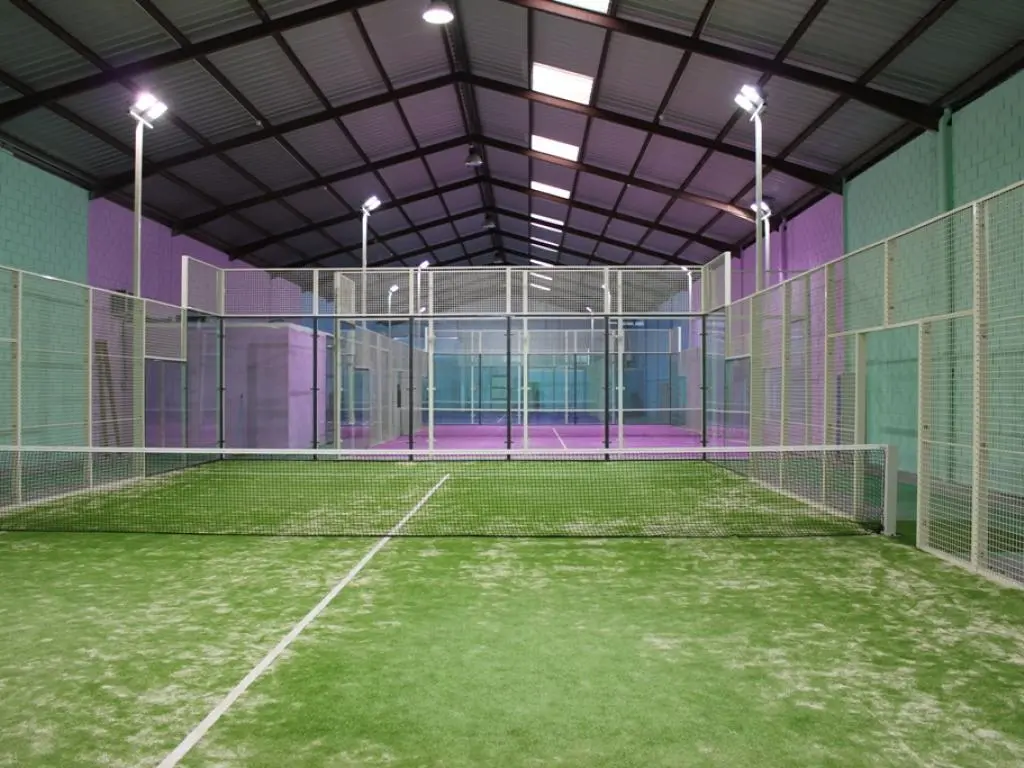 Padel Love Indoor — instalación deportiva