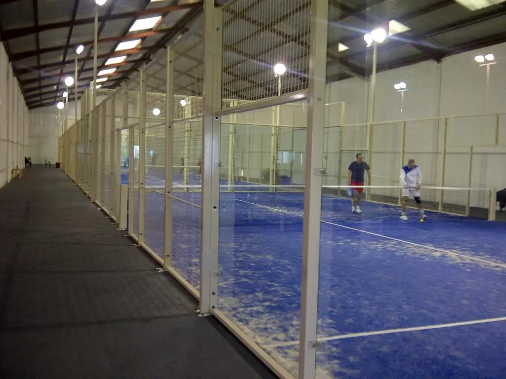 Padel Love Indoor — instalación deportiva