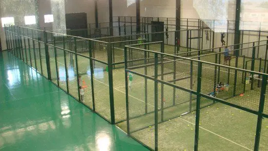 Club de Pádel Almanzor — instalación deportiva