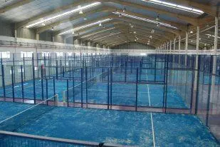 Padel Mega Indoor — instalación deportiva