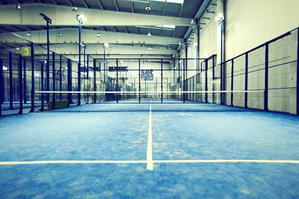 Set Padel Indoor — instalación deportiva
