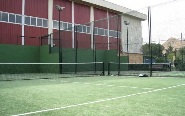 Colegio y Centro Deportivo Villalkor — instalación deportiva