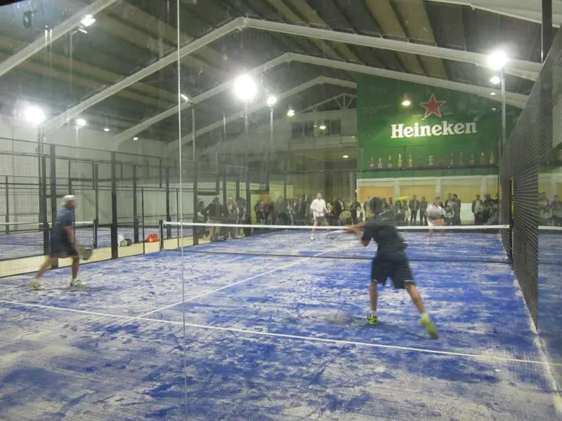 Padel Indoor Castellbisbal — instalación deportiva