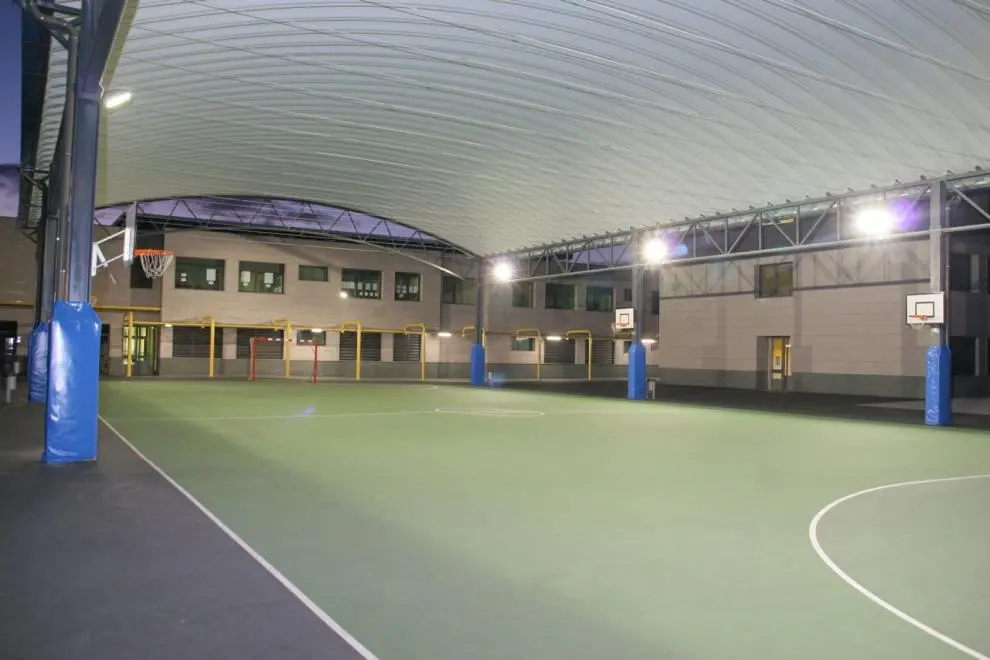 Colegio San José Maristas Logroño — instalación deportiva