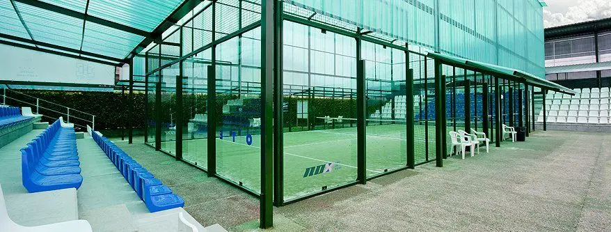 Club Pádel Hotel Santiago — instalación deportiva