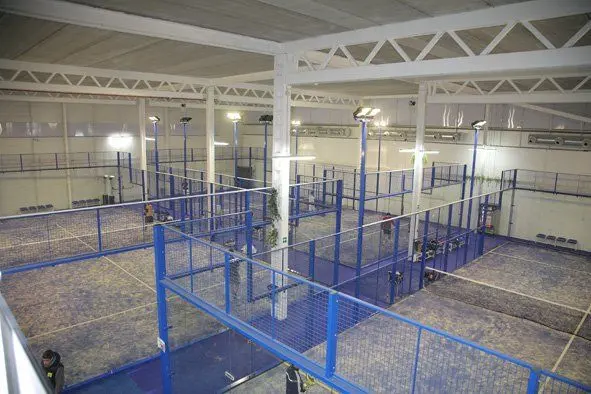 Padel Center Plus — instalación deportiva