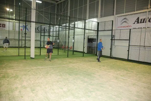 Padel Center Plus — instalación deportiva