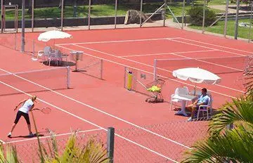 Centro Deportivo Fariones — instalación deportiva