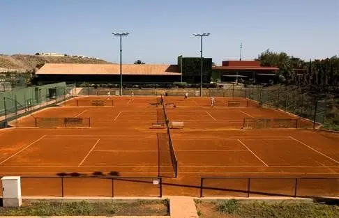 Club de Campo El Cortijo — instalación deportiva