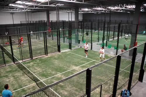 Padel Indoor Aragón — instalación deportiva