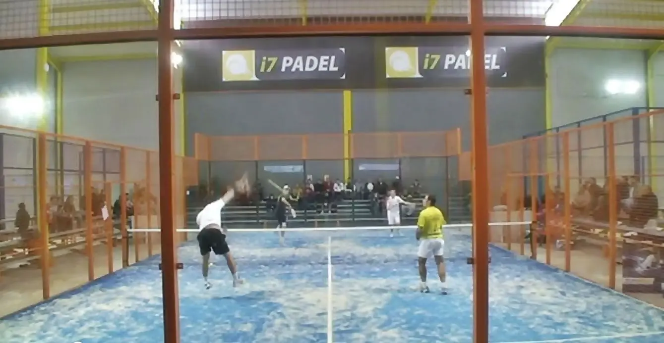 i7 Pádel - Club de Pádel Santa Ana — instalación deportiva
