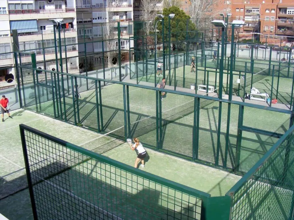 Centro Deportivo Fitness Naranjo — instalación deportiva