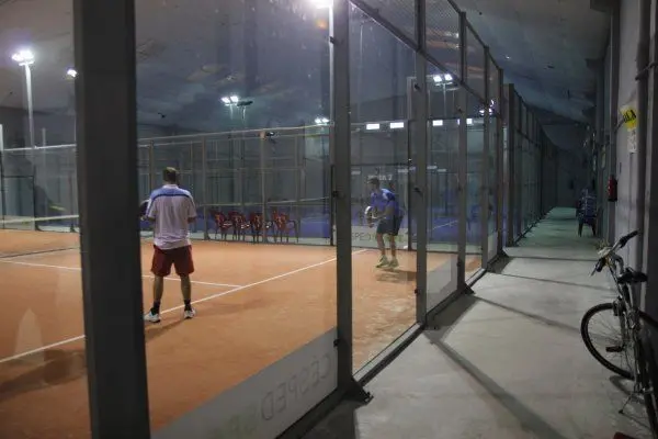 Padel Encubierto Albal — instalación deportiva