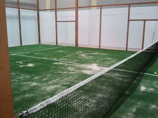 Hetama Club de Pádel — instalación deportiva