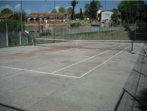 Club Tennis Serrasport — instalación deportiva