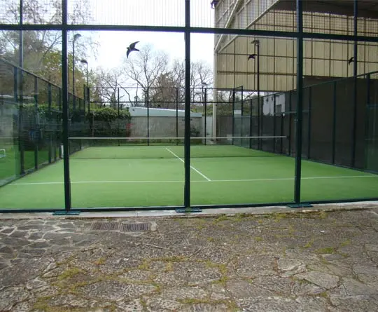 Campo de Deportes Larraina — instalación deportiva